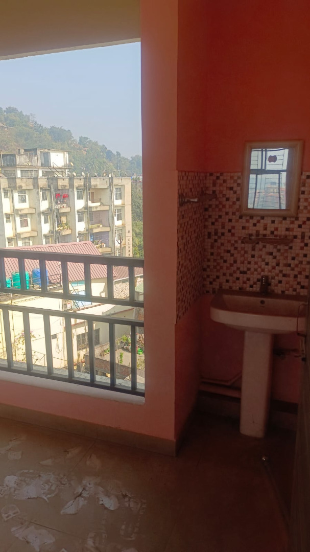 Unfurnished 3bhk in SBI ATM, Kahilipara Main Road, Jatia, Kahilipara, Guwahati, Assam, India for Rent